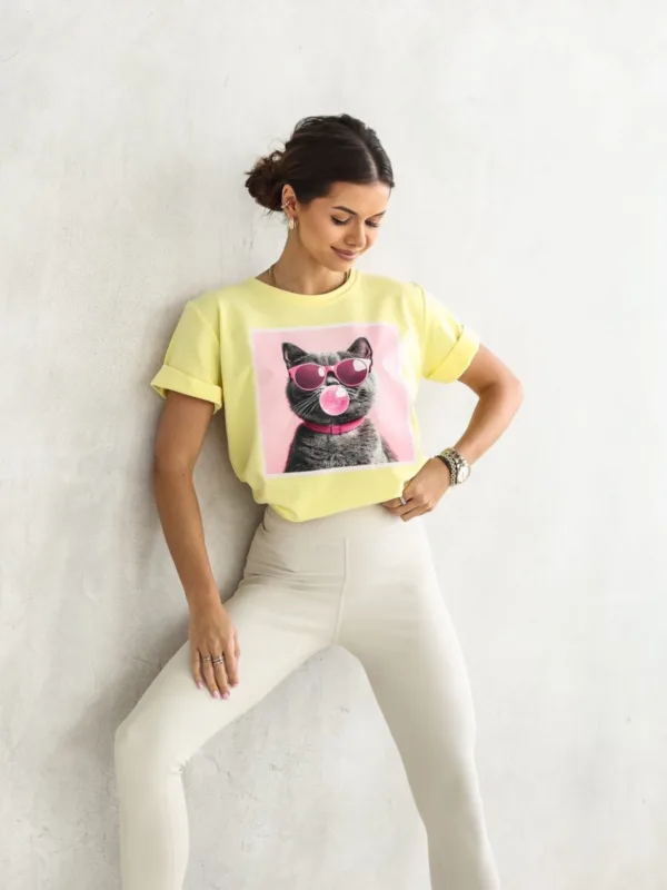 T-shirt żółty z kotkiem - obrazek 2