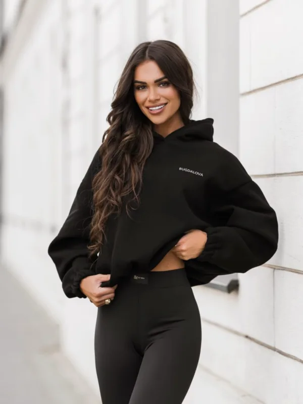 Bluza z kapturem czarna Bugdalova - obrazek 2
