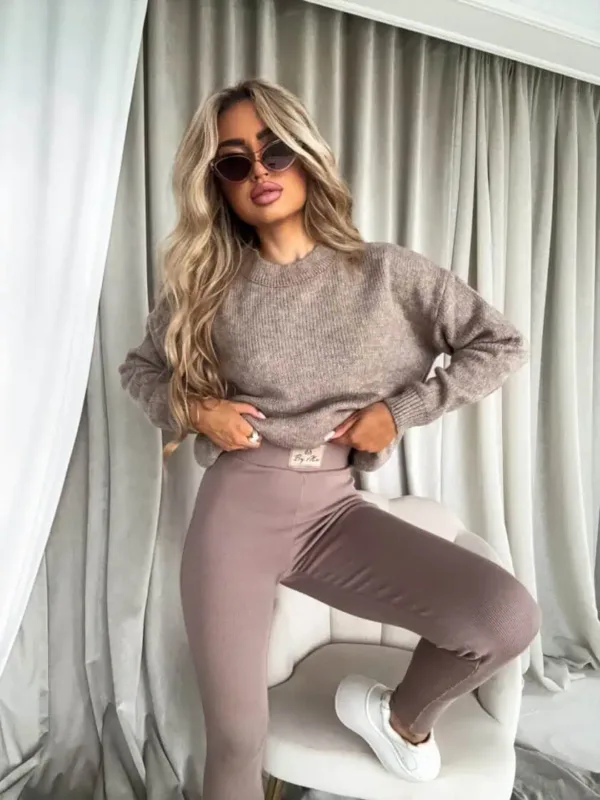 Sweter mokka By Me NERYS - obrazek 2